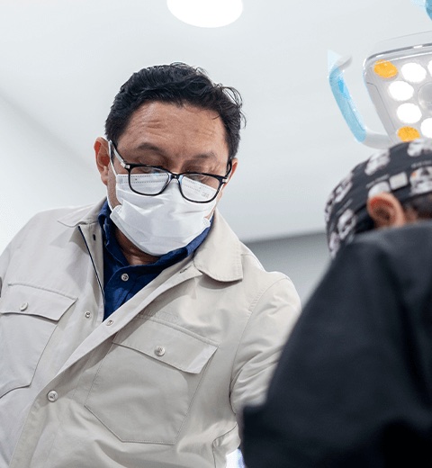 Equipo de Dentz durante un procedimiento